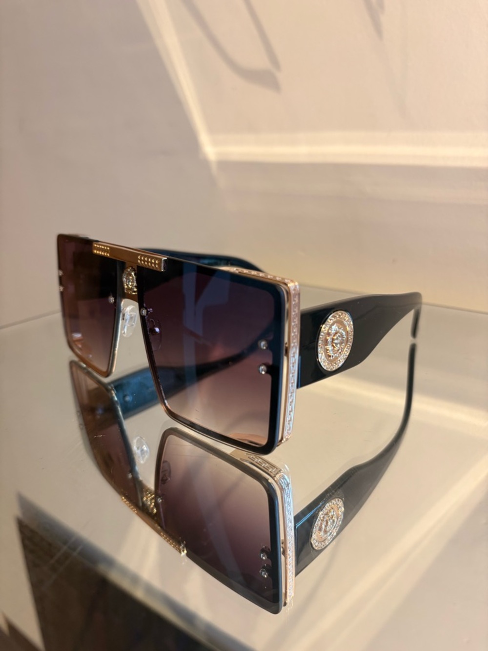 Lion sunglasses new